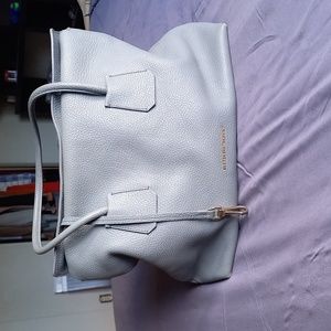 Burberry Baynard Leather Tote
